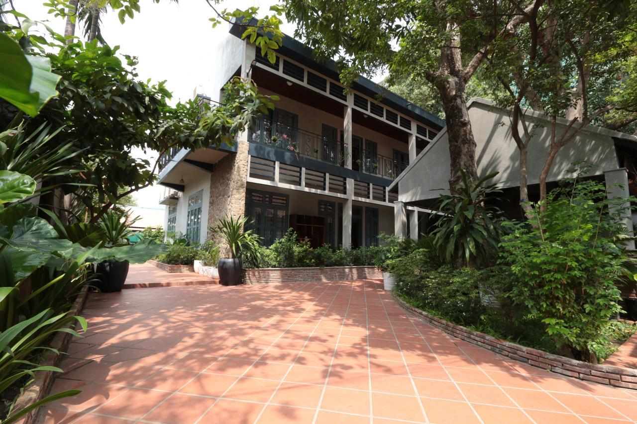Corner9 Bassac Boutique Hotel Phnom Penh Exterior foto