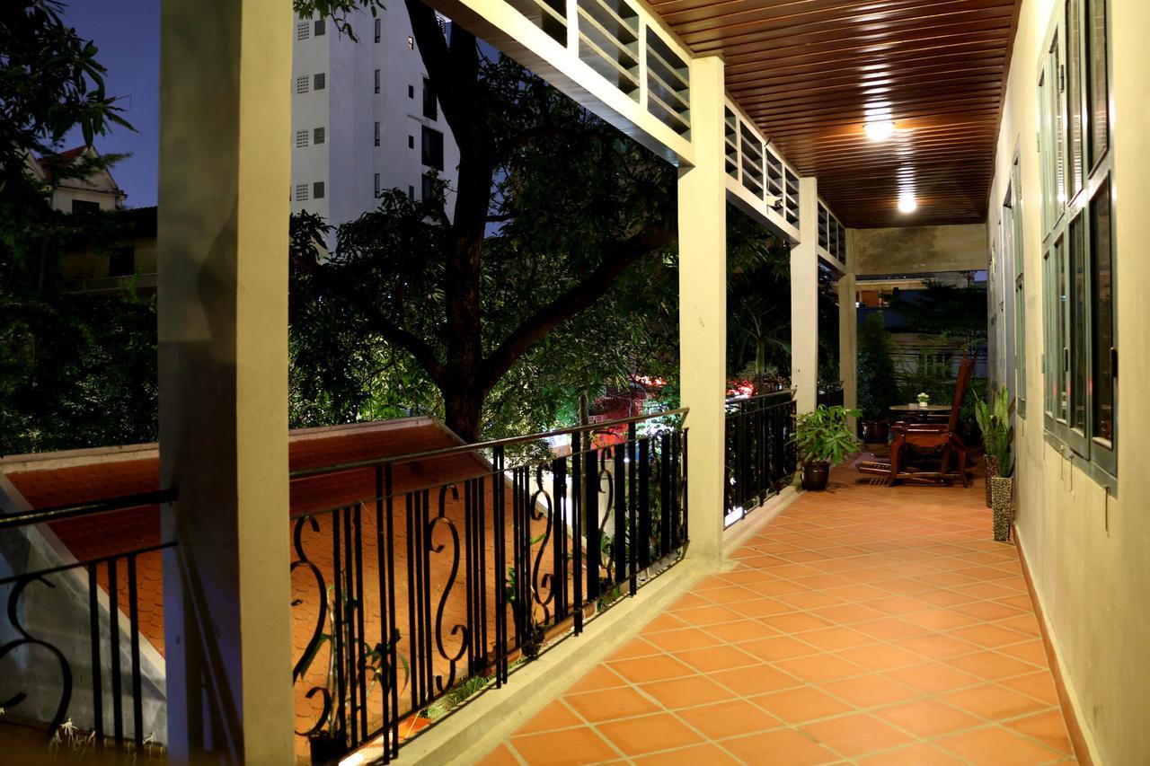Corner9 Bassac Boutique Hotel Phnom Penh Exterior foto