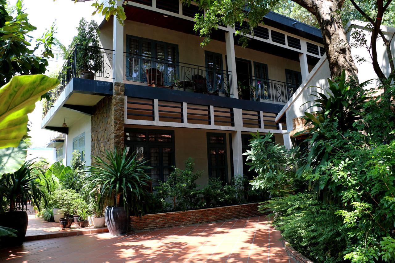 Corner9 Bassac Boutique Hotel Phnom Penh Exterior foto
