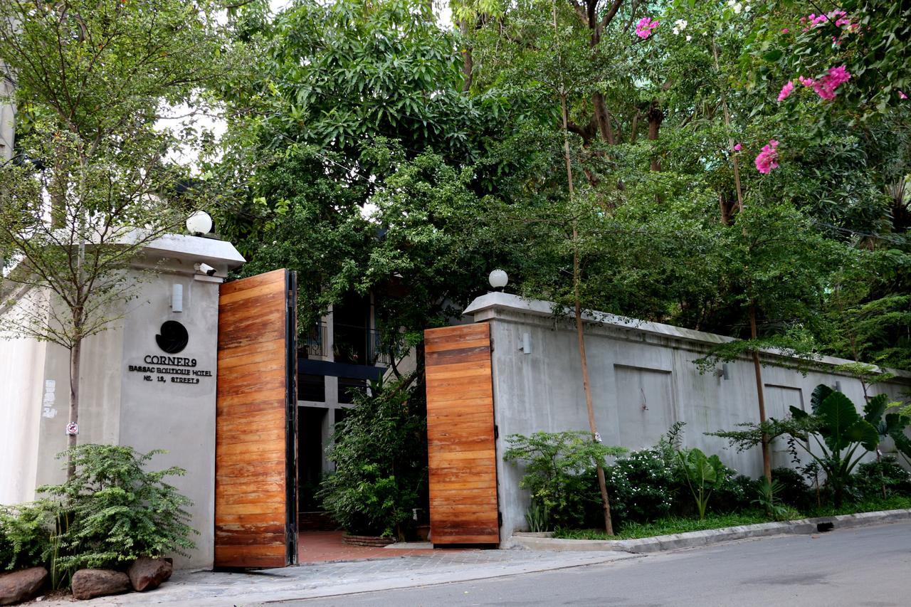 Corner9 Bassac Boutique Hotel Phnom Penh Exterior foto