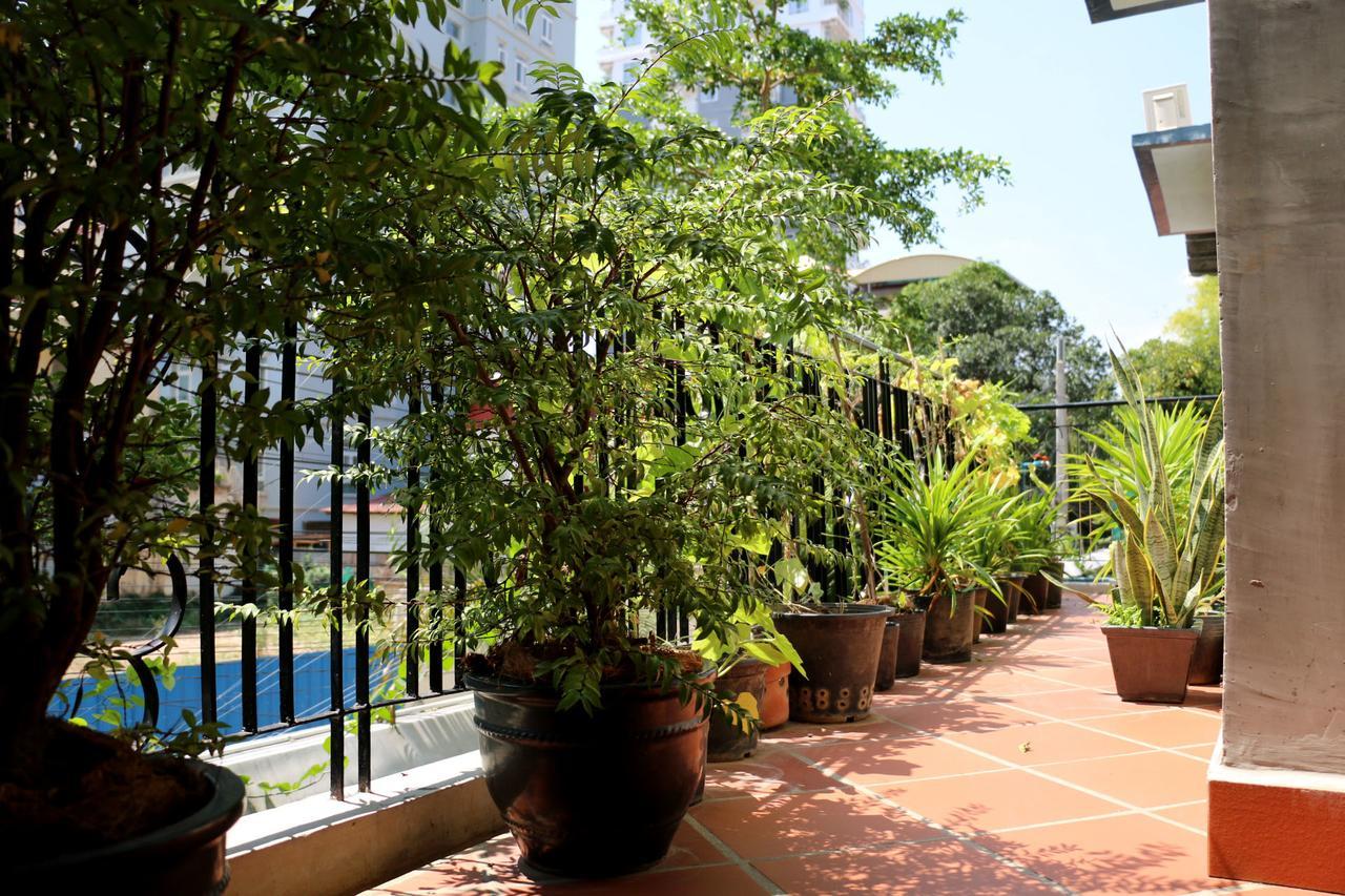 Corner9 Bassac Boutique Hotel Phnom Penh Exterior foto