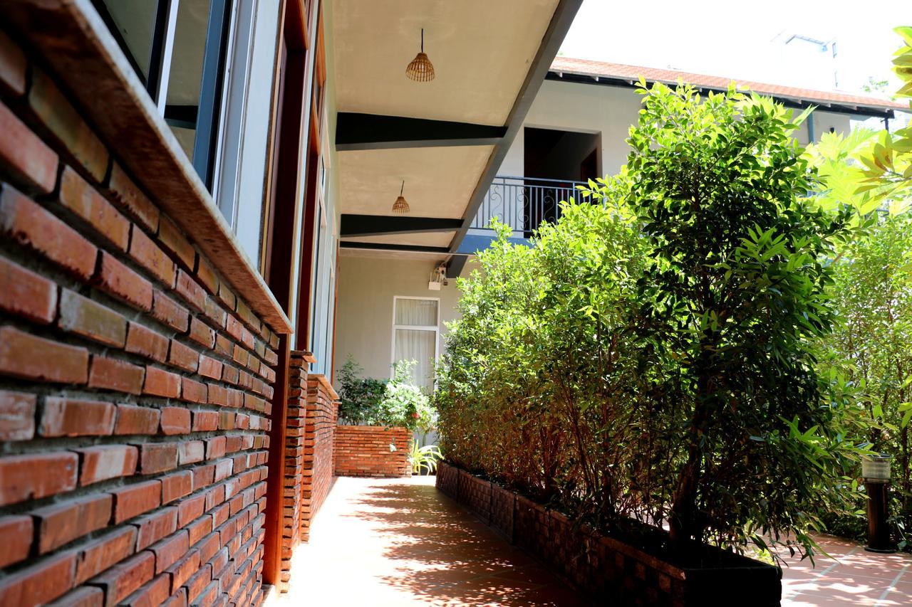 Corner9 Bassac Boutique Hotel Phnom Penh Exterior foto