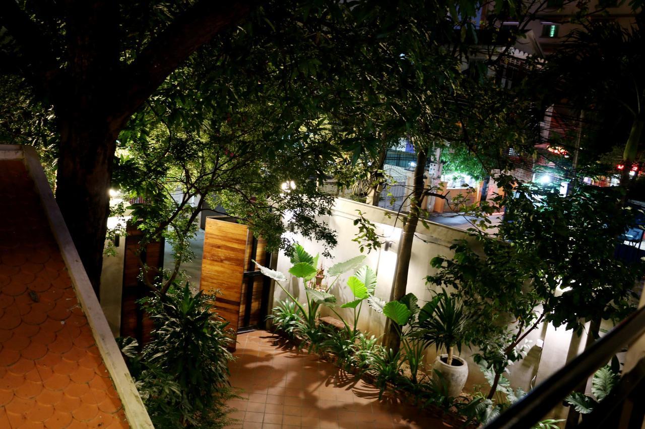 Corner9 Bassac Boutique Hotel Phnom Penh Exterior foto