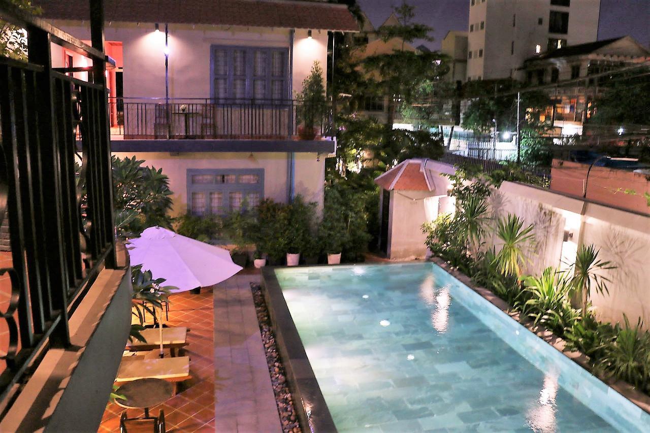 Corner9 Bassac Boutique Hotel Phnom Penh Exterior foto